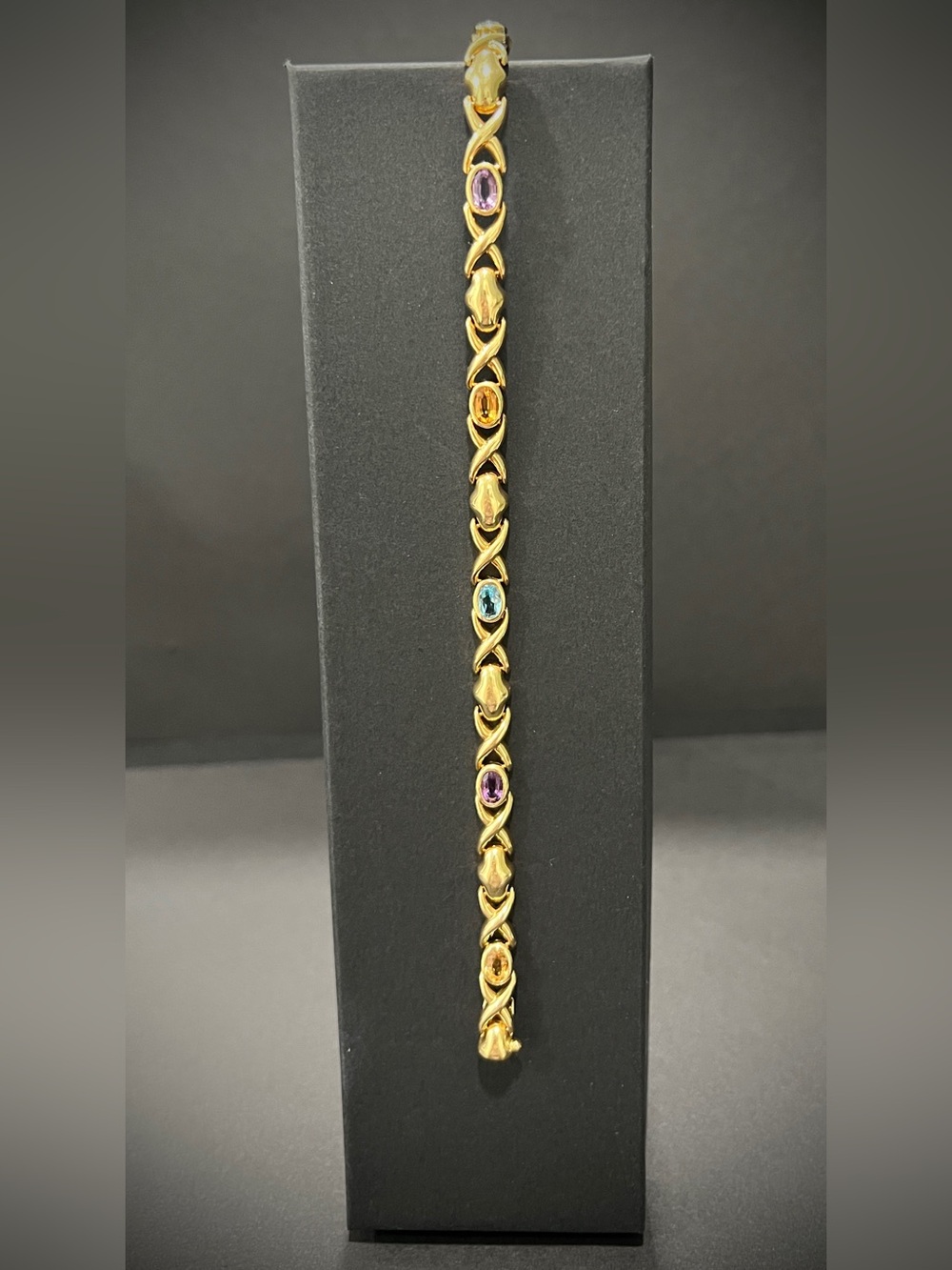 18K Gold Vintage “XO” Infinity bracelet, Italy, 8in, 15g, Bevel set gemstones - Picture 2 of 11